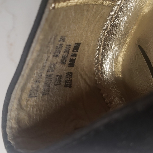 Lalla black suede poinsettia shoes size 10 - Picture 4 of 8